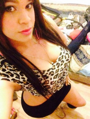 Alessandra fox Escort Travestis en Providencia |  Alessandra fox linda travesty fogosa y muy lechera , Hola amores soy alessandra colombiana 56978346610 full time